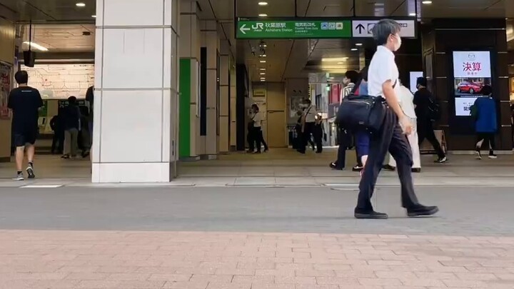 Ya, lompat besar stasiun Akihabara