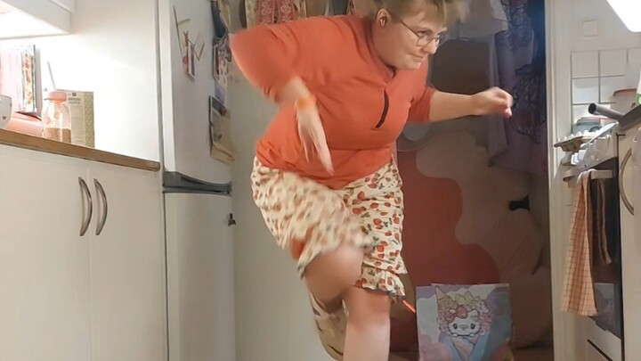 No More Spilled Iced Coffee | Street Dance