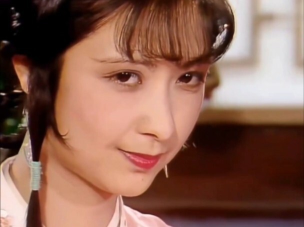 เมื่อก่อน “อวี้เอ้อเจี่ย” เย้ายวนชวนหลงใหล แต่ตอนนี้อวี้เอ้อเจี่ยดูเหมือนหญิงขายบริการในโรงน้ำชา