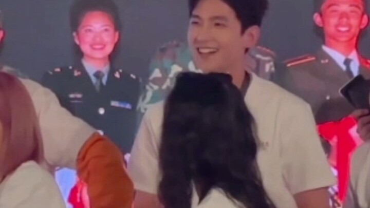 During my school days, the campus heartthrob I had a crush on organized a class reunion…