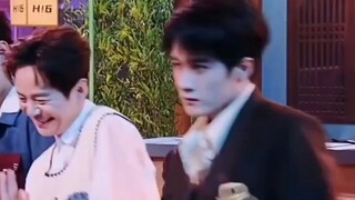 檀健次和丁程鑫起舞跳万物生，好帅！！尤其是多多，扭到我的心坎里！！！