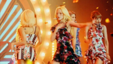 The latest walking style among K-pop stars is here