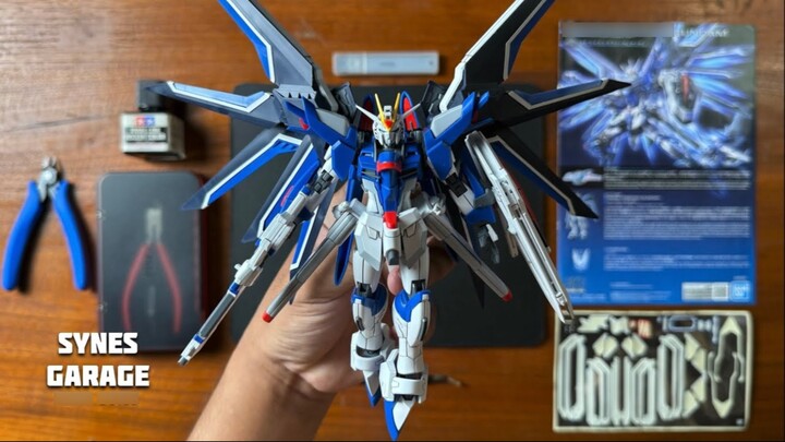 تجربة تجميع مجسمات غامرة: موديل HG 1/144 من Bandai لفيلم Gundam SEED FREEDOM