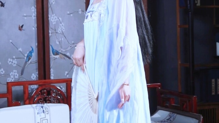 A barefoot dancer has arrived in the capital city～[Behind the Scenes]