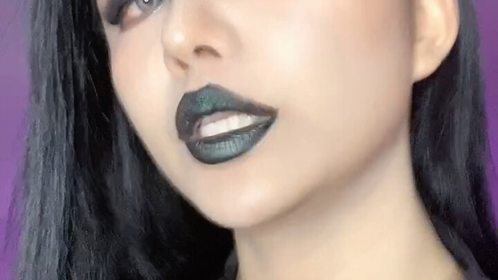 How to sneeze gracefully and charmingly?