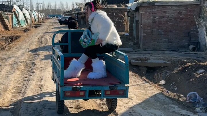 I say I’m a millennial hottie, but my dad says I’ll definitely be exhausted wearing this crop top an