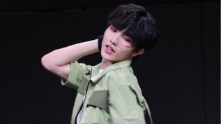 【Queencard】Quản lý biểu cảm đỉnh cao, thực tập sinh 16 tuổi của làng giải trí nội địa nhảy lại KUNKA