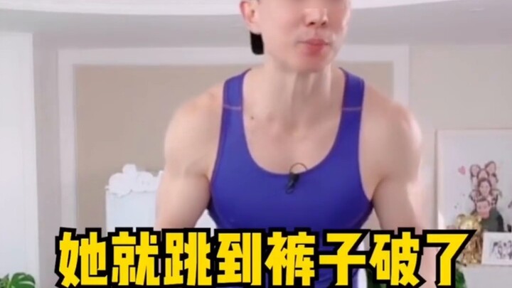 Khi vợ của Lưu Cảnh Hoành rời khỏi buổi phát sóng thể dục nhịp điệu trực tiếp, bầu không khí đột nhi