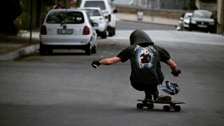 Downhill Longboarding - Serentak Menurunkan Kecepatan dari 80km/jam di Jalan Gunung di Chongqing