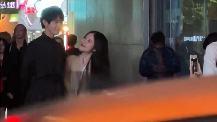 ปฏิกิริยาของสาวเกาหลีเมื่อเห็นฉันใส่กระโปรงหน้าม้า