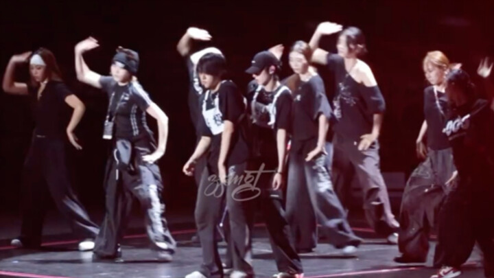 Zhu Zhixin and Zhang Ji's Extended Rehearsal Version of "Sexy Back"