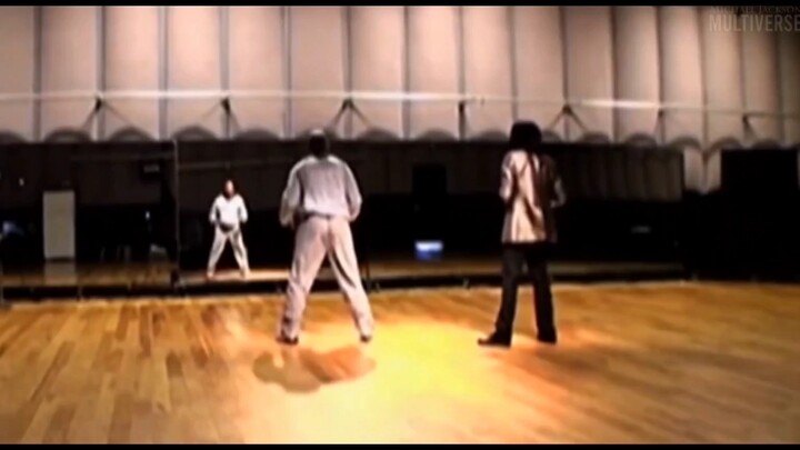 Michael tập luyện Too bad năm 2009