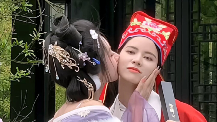 So fragrant I’m dazed!!! Who wouldn’t want to play the Supreme Treasure?? [Sacred Whisper]