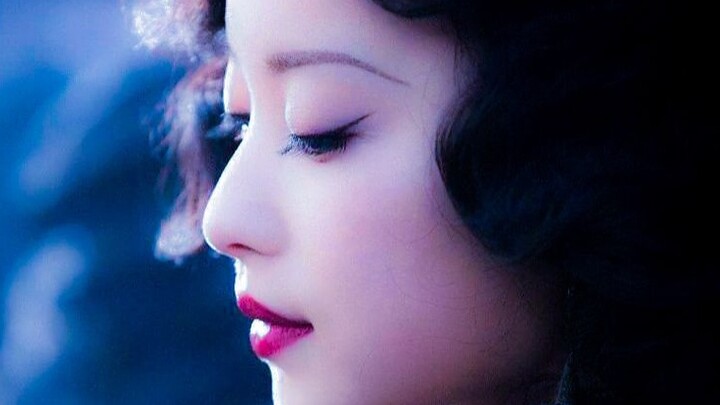 [Portraits of beautiful women in cheongsams from the *] Charming and graceful