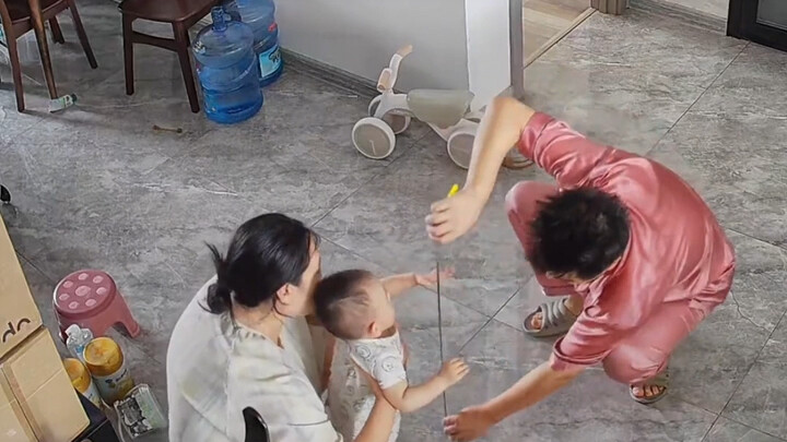 You’ll never guess what new tricks Dad will come up with next when he’s watching the kids!