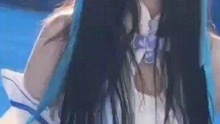Gadis penari yang cantik