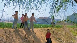 “原来我们穷极一生追求的快乐，从一开始就有，当时只道是寻常罢了～”
