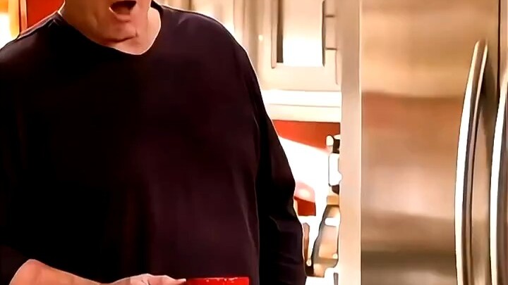 الشخص الذي يحبك، لا يتحمل أن تتألم ولو قليلاً #عائلة مودرن# مسلسلات أمريكية# حب# كيف يجب أن يكون الح