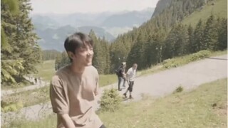 I laughed so hard!!! Xiao Zhan: “Give me two solid butts!”!!! Hahahaha, Xiaoshiro you laughed too lo