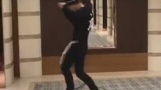 【Zhang Yixing】 190720 Solo Larut Malam