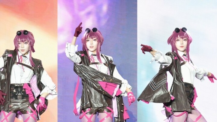 ฉันลุกขึ้นมาเห็นแม่เต้น