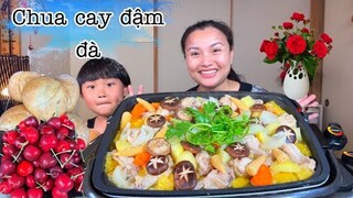 Cắt ít hoa hồng chén siêu đẹp, xơi chảo gà nấu khóm chua cay đậm đà