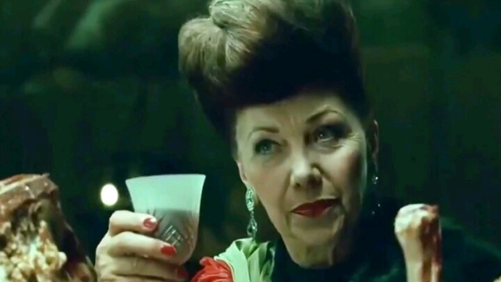 无尽的欲望和贪婪，注定让人坠入无底深渊