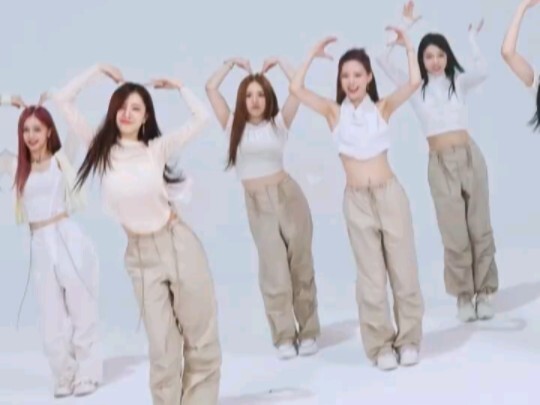 【染色体R.E.D】【和平精英】520女团发来了约会邀请？！