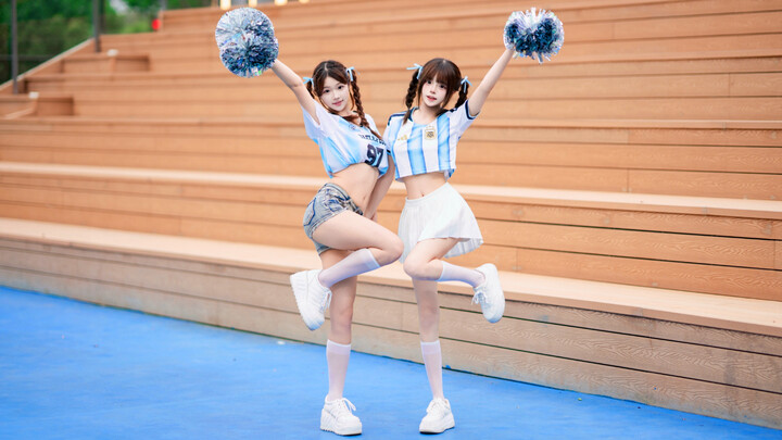 เชียร์ลีดเดอร์ไฟแรง! สาวนักกีฬาไลฟ์ร้องเพลงออนไลน์