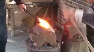 从打铁中获取艺术人生