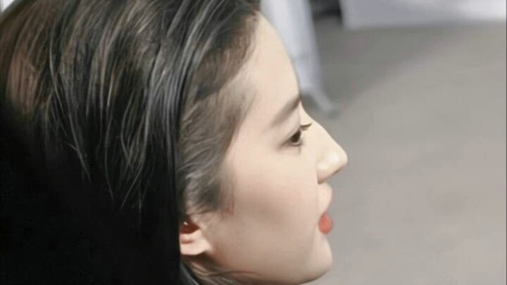 【Liu Yifei】For family, I feel a little sorry for the goddess