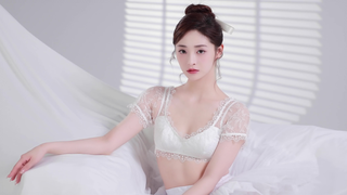 إعلان تشو جي تشيوان للملابس الداخلية