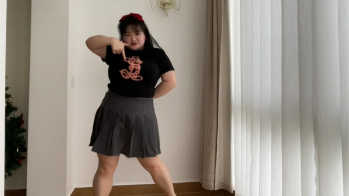 Finally got my hands on ELEVEN·IVE—let's take a little taste of this chubby cutie's sweetness!