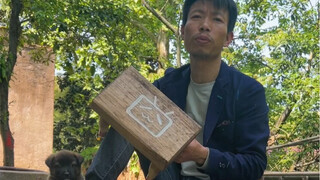 Với 2 triệu người hâm mộ, tôi đã làm một chiếc ghế nhỏ khá đẹp nhưng vẫn chắc chắn và tặng cho các a