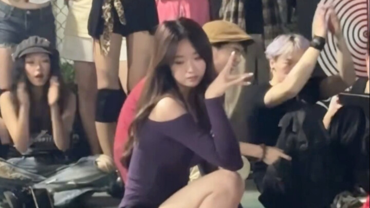 ชมรมเต้นฮิปฮอปต้อนรับน้องใหม่ aoa "ก้าวเบาๆ ดั่งแมว" ~