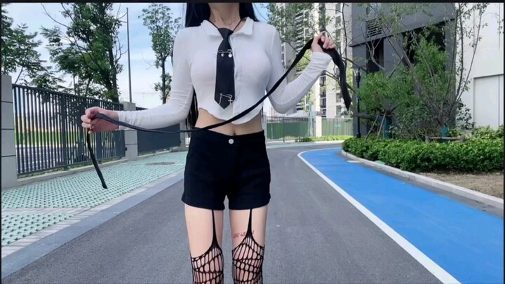Vợ tôi cần tìm thấy tôi để cuộc sống trở nên ngọt ngào #mentionedyou#shake#shortskirtshake