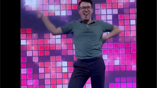 我的学生看到我的视频be like