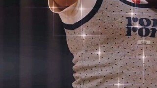 𝐔𝐍𝐈𝐒 𝐄𝐋𝐈𝐒𝐈𝐀 𝐅𝐀𝐍𝐂𝐀𝐌𝐒 𝐈𝐍 𝐎𝐋𝐃 𝐓𝐑𝐄𝐍𝐃