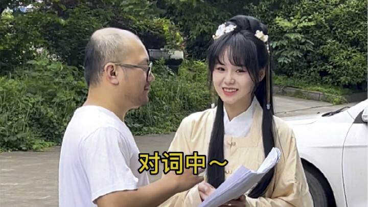 [Premium On-Demand] Weird! Is she a city management officer? That woman’s out handing out flyers aga