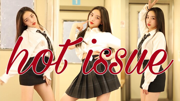 【Aling】What is it like to do a hot issue dance in a train? ❤️Junior vs. Senior dance, you can't move