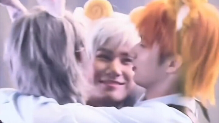 In the arm-wrestling scene, what touched me the most was that after Zhang Ge finished, Ding Ge and Y