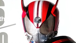 Hãy để những cô gái chưa xem Kamen Rider đánh giá bao da của Heisei Rider nhé.