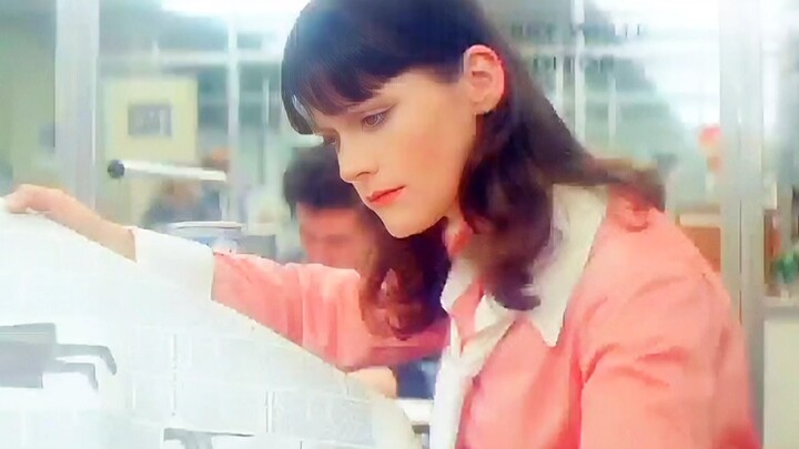 Wanita Menguji Apakah Pacarnya Seorang Superhero