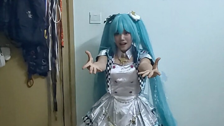 [Hatsune Miku Cosplay] Sing and Dance! More Jump, More
