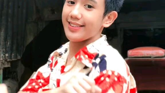 Oliver Jr Dela Peña is a Filipino Digital Content Creator, Actor, and Artist known for his viral 59M