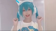 MIKU USING MIKU SHIRTS