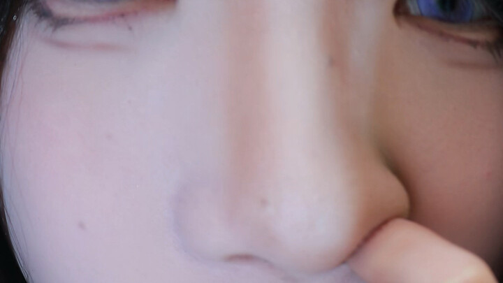 تعلّمتُ طريقة جديدة لتصوير الوجه ليبدو أصغر!