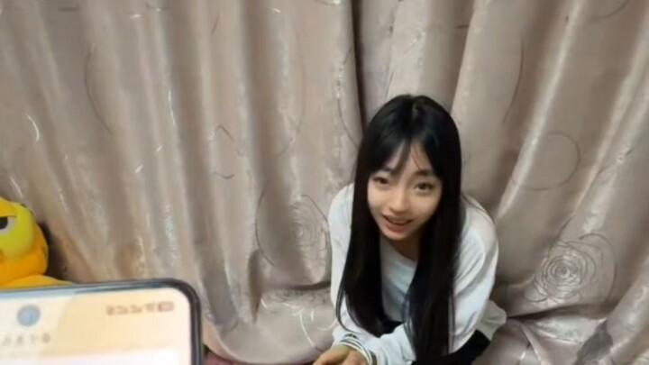 “อย่าสวดแล้วเถอะท่านอาจารย์ เธอกำลังกลายเป็นซากศพผีดิบแล้ว”