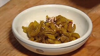The Korean chef worked hard for most of the day, but ended up serving 3 pickles. Isn't this funny?