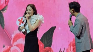 Park Min Young Plays Balance Game with Filipino Fans 😍 | 4K FanCam